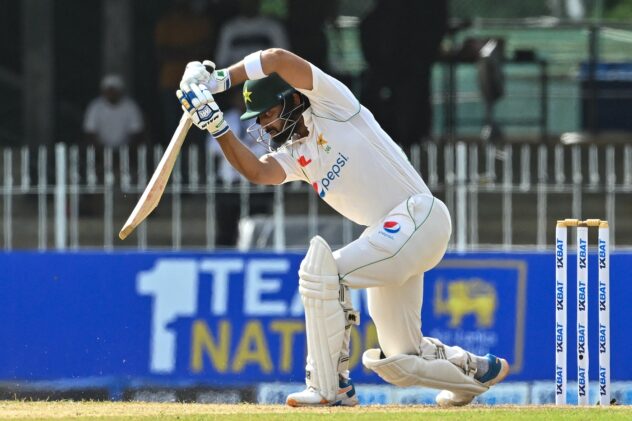 Shafique, Masood ram home Pakistan's advantage after Sri Lanka fold cheaply