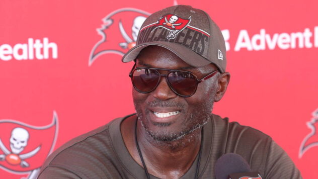 Buccaneers' Todd Bowles hints at leader in team's QB competition