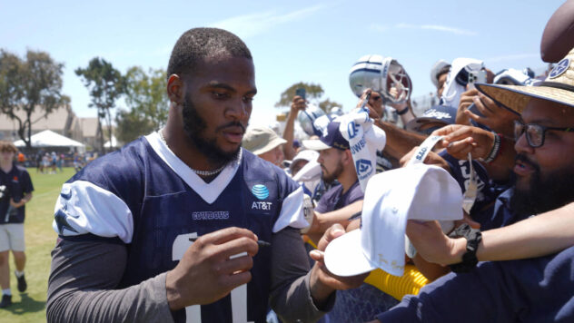 Cowboys star gets brutally honest on the team's Super Bowl outlook: 'I'm tired of watching'