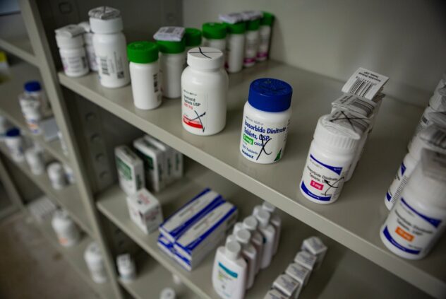 Texas applies to import lower-priced Canadian medications