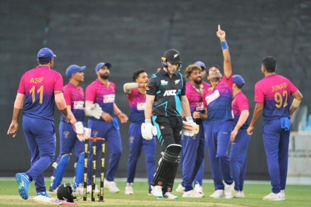 UAE bring in Jawadullah and elect to field in a bid to level the series