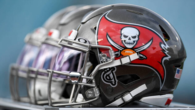 Bucs Elevate 2 From Practice Squad For Saints Game