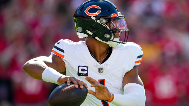 Fantasy football start 'em, sit 'em: Can Justin Fields be trusted in Week 4?