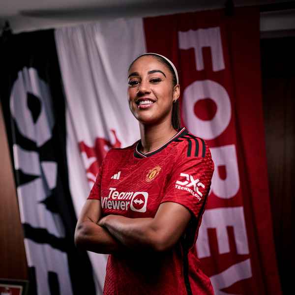 Gabby George joins United Women
