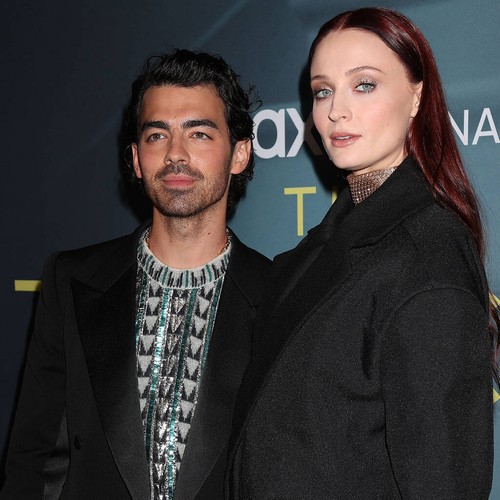 Joe Jonas and Sophie Turner agree to let children remain in New York temporarily