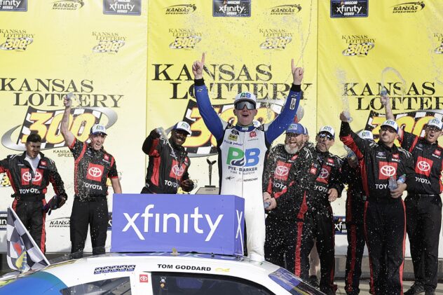 NASCAR Xfinity Kansas: Nemechek takes sixth win, Kligerman makes playoffs
