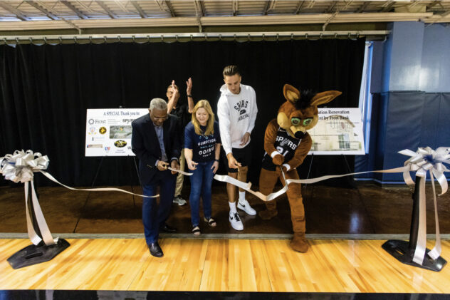 Open Thread: Spurs celebrate Antioch Sports Complex & Community Center renovation