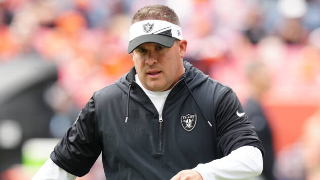 Raiders HC Josh McDaniels defends puzzling late-game decision