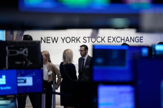 Stock market today: Wall Street yo-yos to a mixed close as oil and bond markets raise the pressure