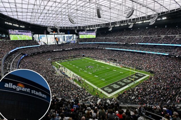 Super Bowl 2024 host Allegiant Stadium has roof leak in college football game