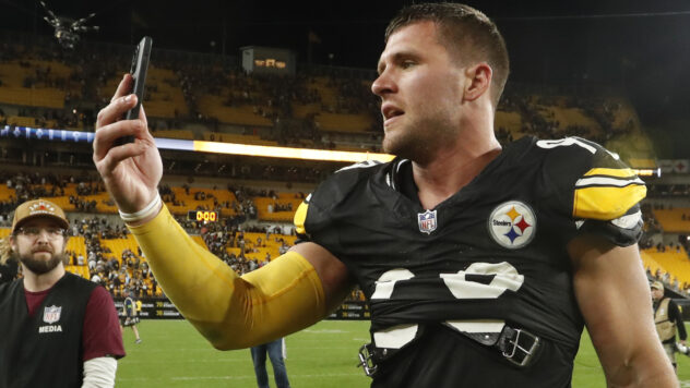 T.J. Watt reflects on brother J.J. being inducted into Texans Ring of Honor