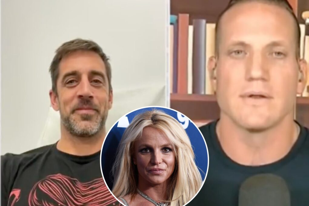 A.J. Hawk tells Aaron Rodgers ‘shoot your shot’ with Britney Spears
