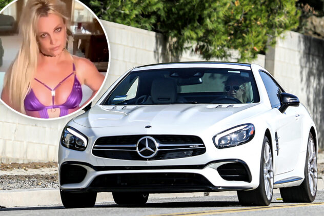 Britney Spears busted for driving without a license or insurance