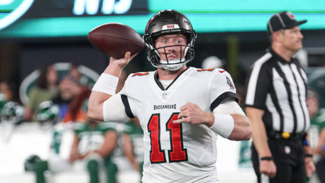 Buccaneers Sign QB to 53-Man Roster