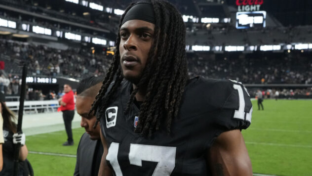 Crazy stat shows that maybe Raiders' Davante Adams made the wrong decision