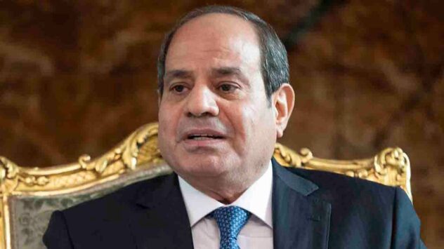 Egyptian president 'rejects' effort to push Palestinians to Egypt, warns it could jeopardize peace with Israel