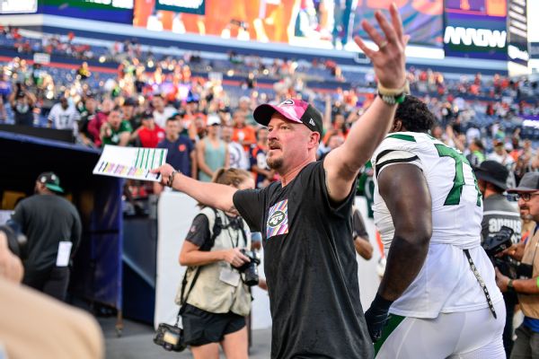 Fired-up Jets help Hackett take revenge in Denver