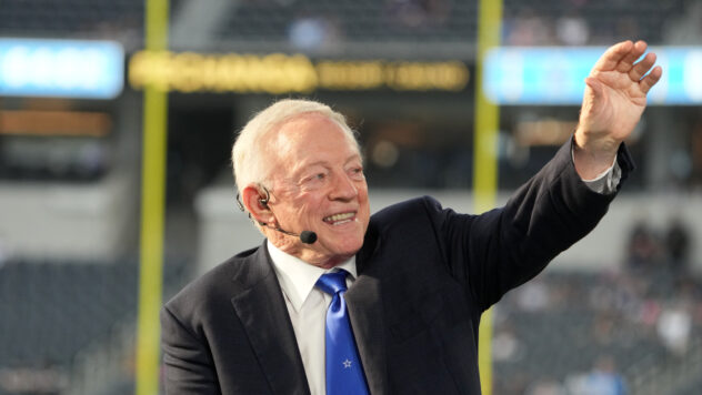 Jerry Jones says penalties should even out for both teams in games