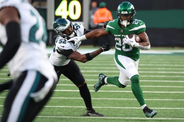 Jets stun Eagles with late touchdown for improbable first-ever win vs. Philadelphia