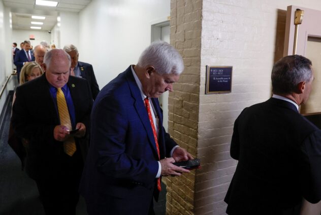 Pete Sessions drops out, Roger Williams steps up in whirlwind day to pick U.S. speaker