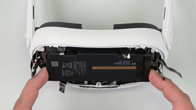 Quest 3 Teardown Reveals The Battery Takes Up A Huge Portion Of The Space
