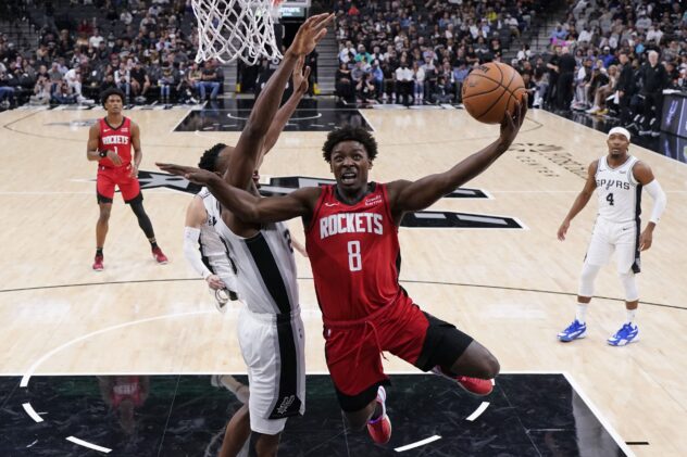 Rockets rally to top Spurs, who sat Wembanyama