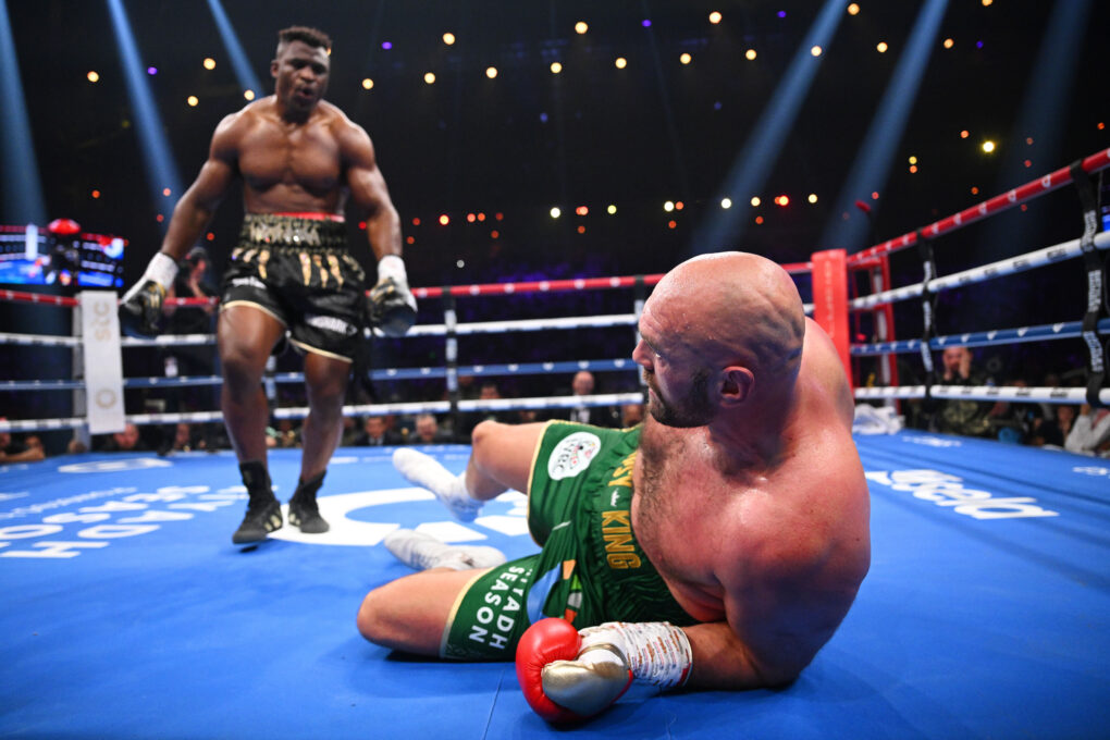 Tyson Fury survives scare from former UFC fighter Francis Ngannou to win split decision