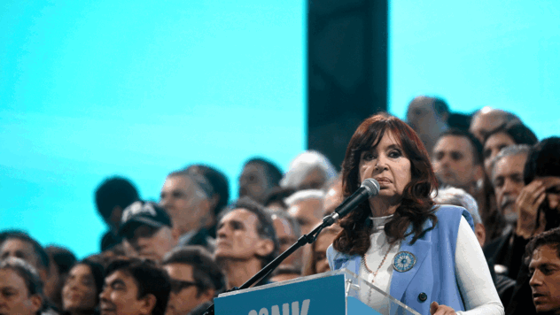 Corruption case reopened against Argentina's Vice President Fernández, adding to her legal woes