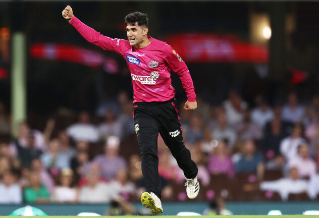 Izharulhaq Naveed returns to Sydney Sixers as Rehan Ahmed withdraws