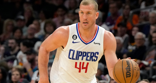 Mason Plumlee Out Indefinitely With Sprained MCL In Left Knee