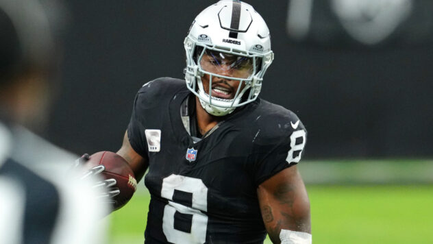 Raiders' Josh Jacobs just lost a lot of money for the silliest reason