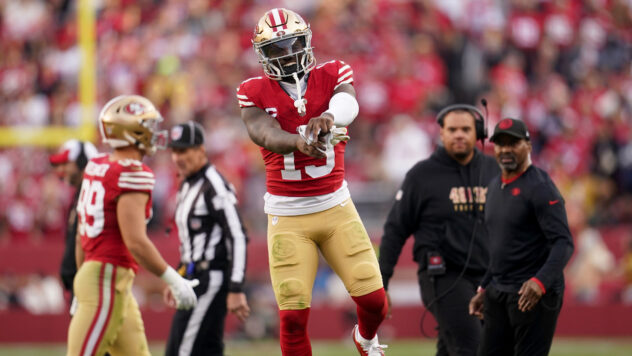 49ers Notebook: Why Deebo Samuel has gone to another level; Getting a kick out of Mitch Wishnowsky's non-punt; Aiyuk hits 1,000; Nick Bosa's funny reaction to Metcalf-Warner fight