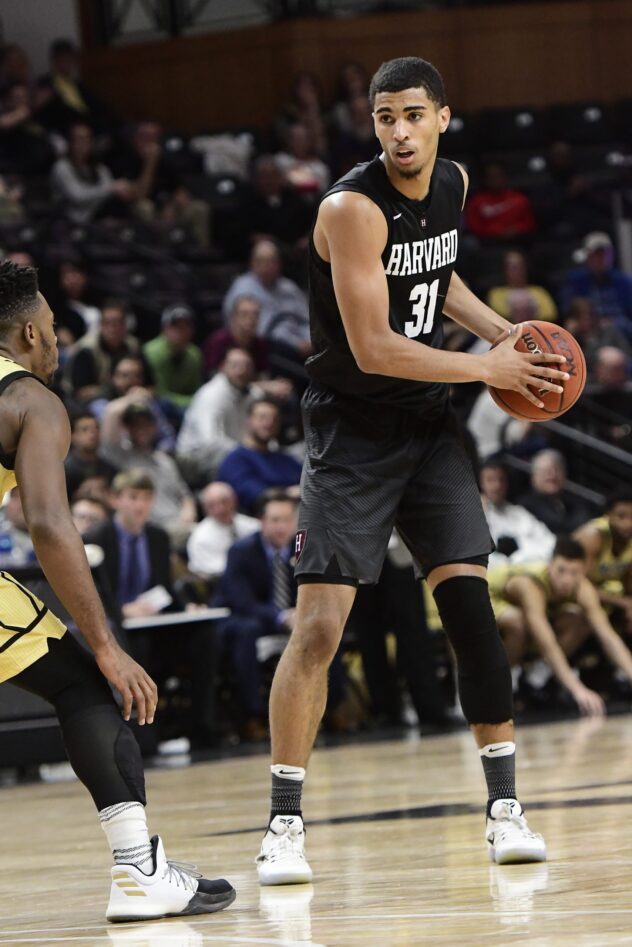 New Chapter: Inside Seth Towns’ Decision to Transfer to Howard University
