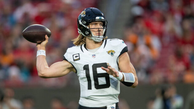 Report: Jacksonville Jaguars QB Trevor Lawrence Has Unexpected Injury Setback At Practice