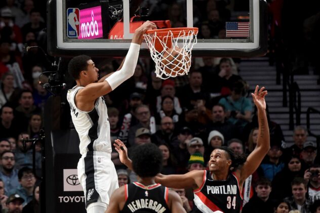Wembanyama scores 30 points, Spurs snap 5-game skid with a 118-105 win over Trail Blazers