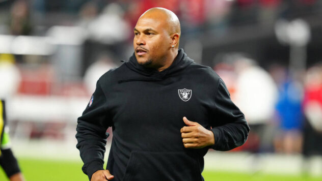 Why Raiders must give Antonio Pierce the full-time head coaching job