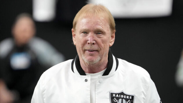 Mark Davis impressed with Antonio Pierce, but Raiders head coaching job still a question mark