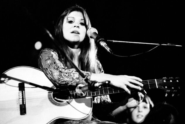 Melanie, Beloved Woodstock Performer and “Brand New Key” Singer, Dies at 76