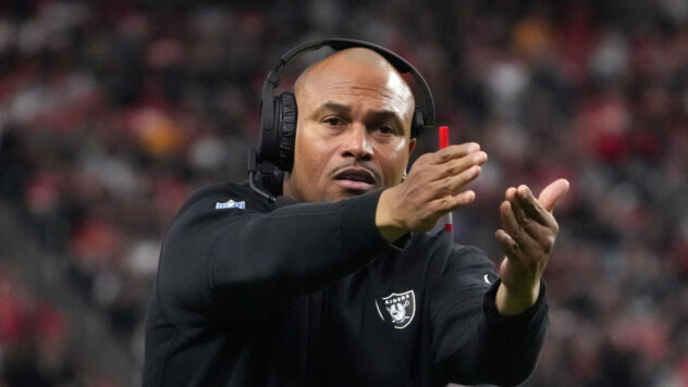 NFL insider says players will get angry if Raiders don't bring back Antonio Pierce