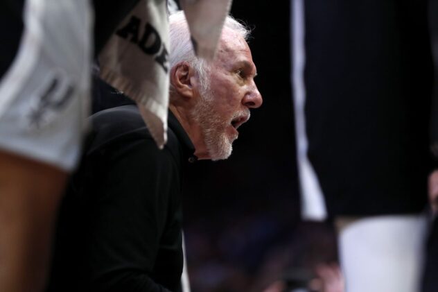 Open Thread: On the sideline with Pop