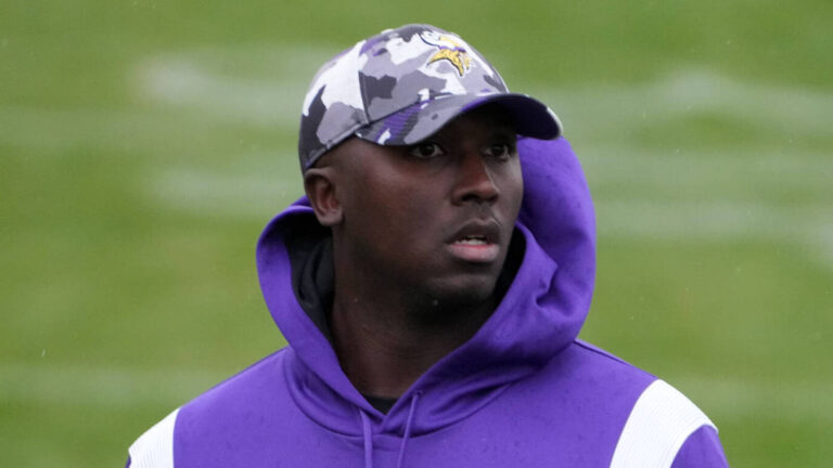 Steelers Won’t Add Jerrod Johnson to Staff, Returning to Texans