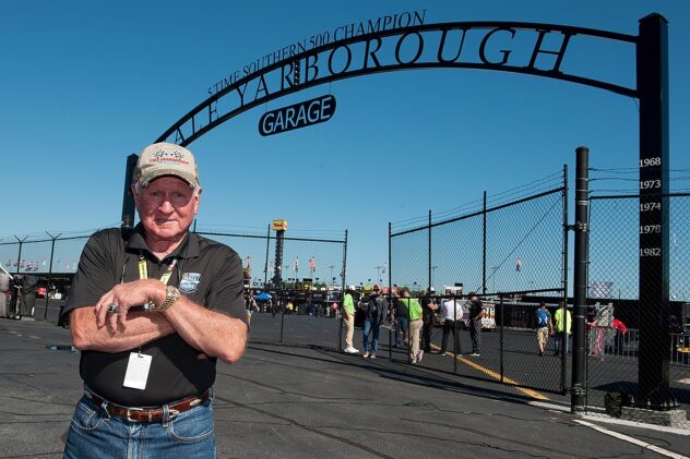 The NASCAR world reacts to the passing of Cale Yarborough