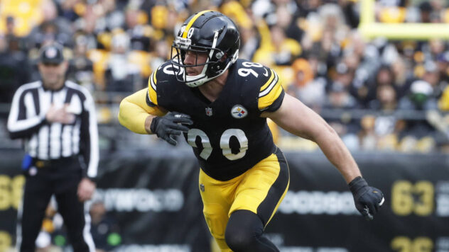 Two Steelers named finalists for Player of the Year awards