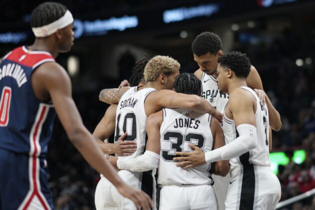 Week in Review: Spurs rallies are fun but shouldn’t become the new norm