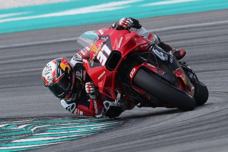 Acosta will fight for MotoGP title "sooner or later", says Marquez
