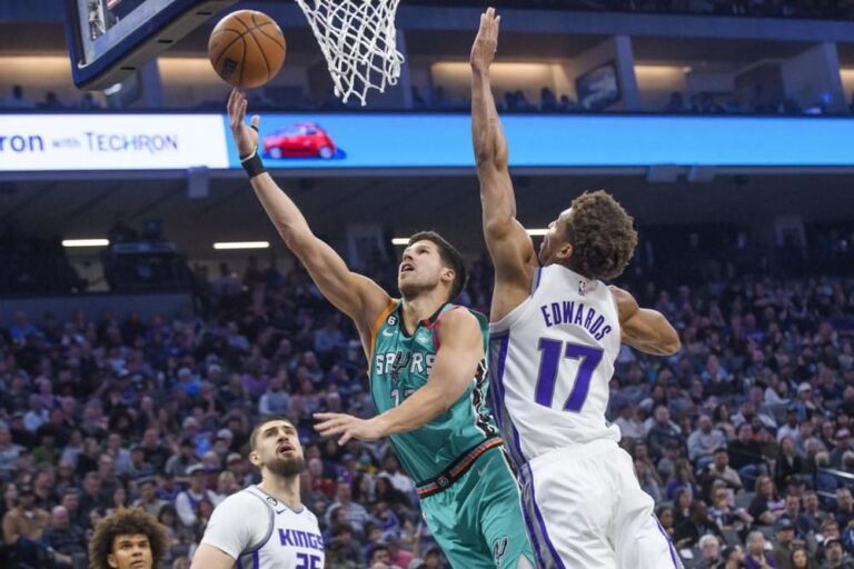 All the movement (and non-movement) by the Spurs at the NBA Trade Deadline