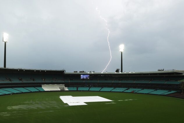 Boland takes five before thunderstorms deny Victoria against New South Wales