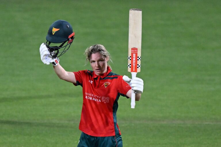 Carey, Graham help Tasmania secure a hat-trick of WNCL titles