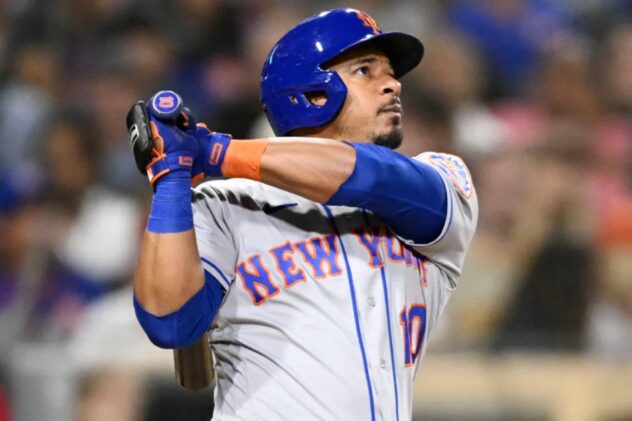 Former Met Eduardo Escobar reaches deal with Blue Jays