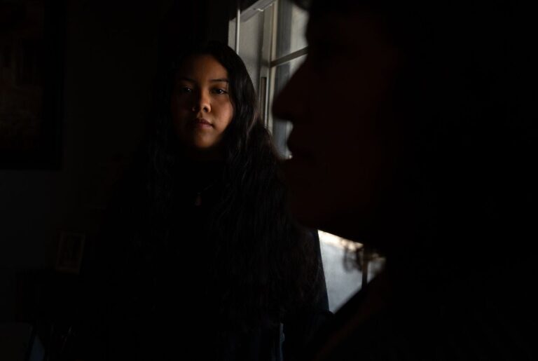 Glitch in financial aid form is keeping students with immigrant parents from applying for college grants